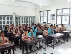Mahasiswa UNS beri edukasi melalui program INNET: Integrasi Energi terbarukan dan otomatisasi berbasis iot untuk Generasi Muda