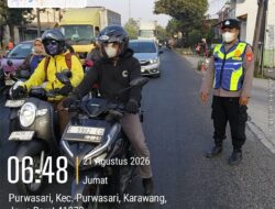 Ciptakan Kondusivitas Malam Hari, Petugas Sasar Toko Jamu di Purwasari