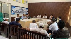 MEDIASI PROSES SERAH TERIMA PERUM PERUM TAMAN GRIYA PERMAI DESA PUCUNG DIKAWAL CAMAT, PENGURUS DAN TOKOH MASYARAKAT